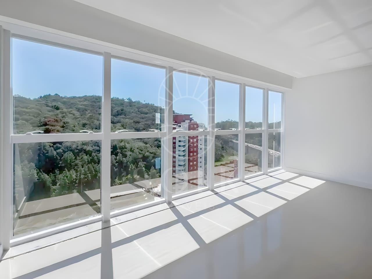 Apartamento quadra mar no Edifício Cartier em Balneário Camboriú