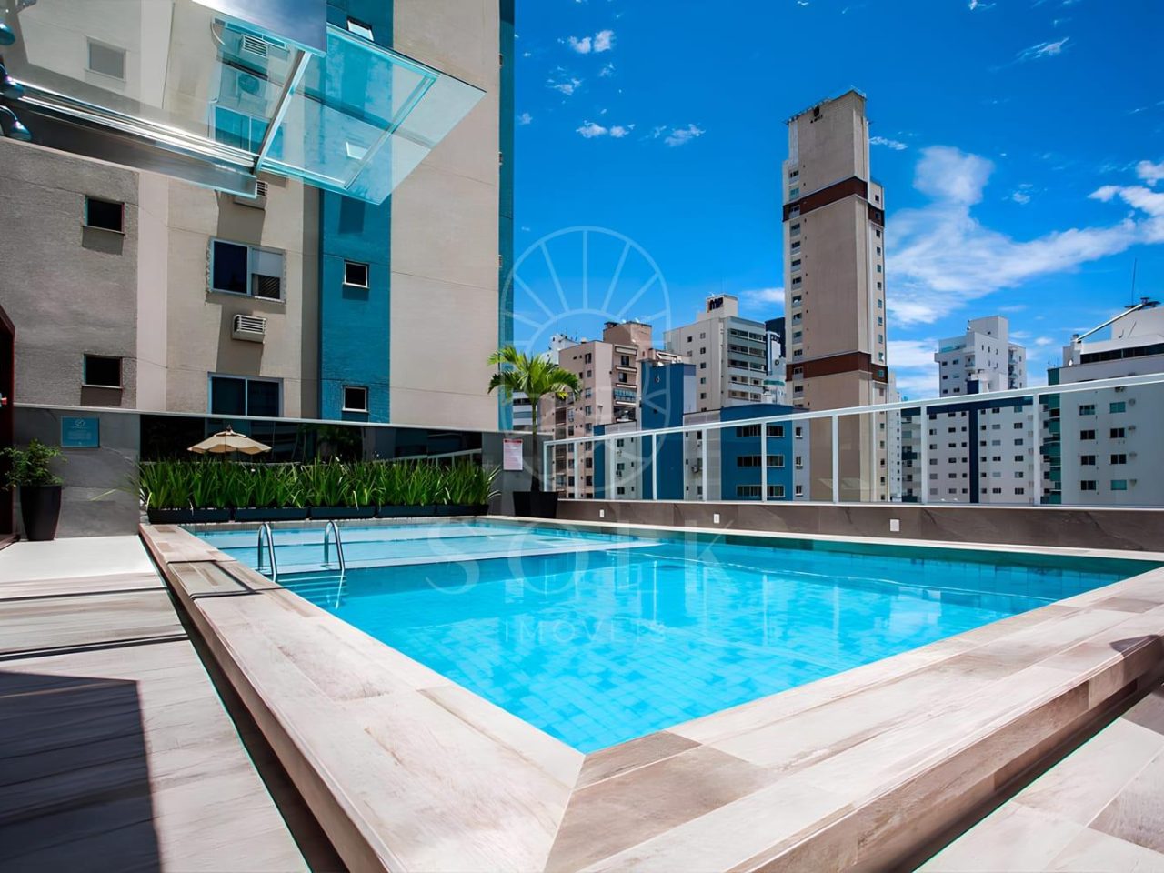 Apartamento quadra mar no Edifício Cartier em Balneário Camboriú