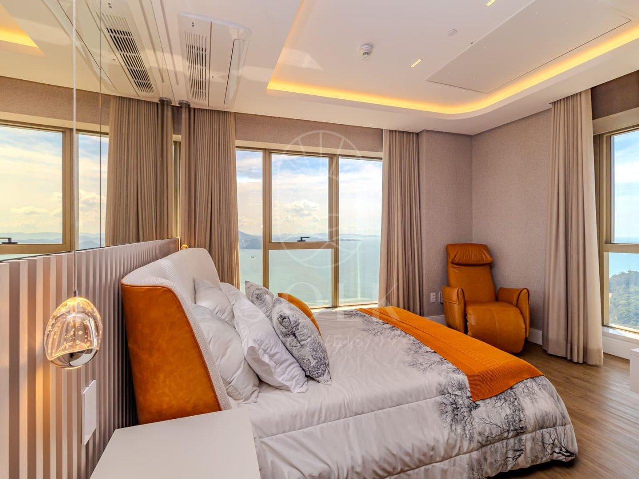 Yachthouse